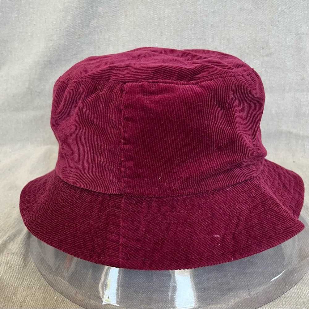2/$20 Vintage xhilaration Women’s Corduroy Bucket Hat